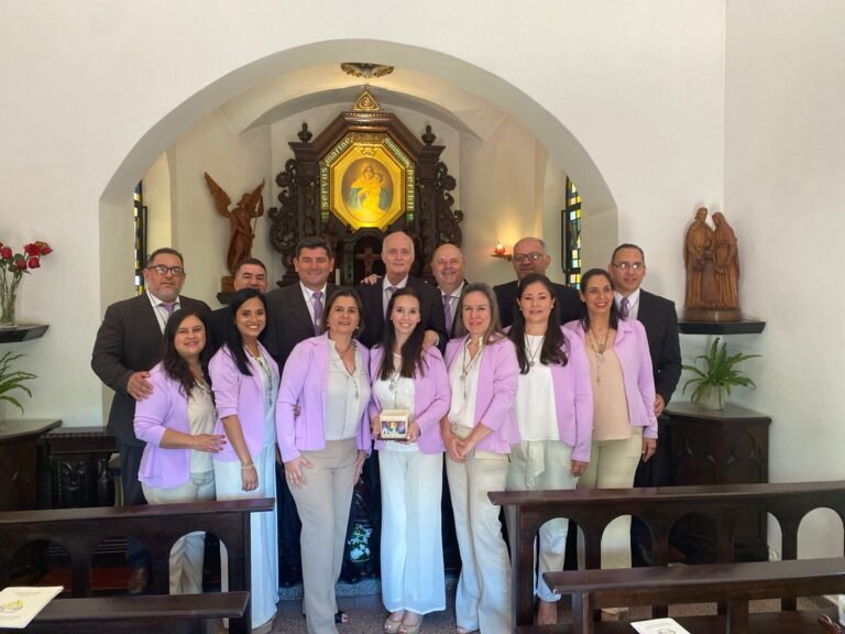 La consagración perpetua del curso “Corazón de Nazareth”